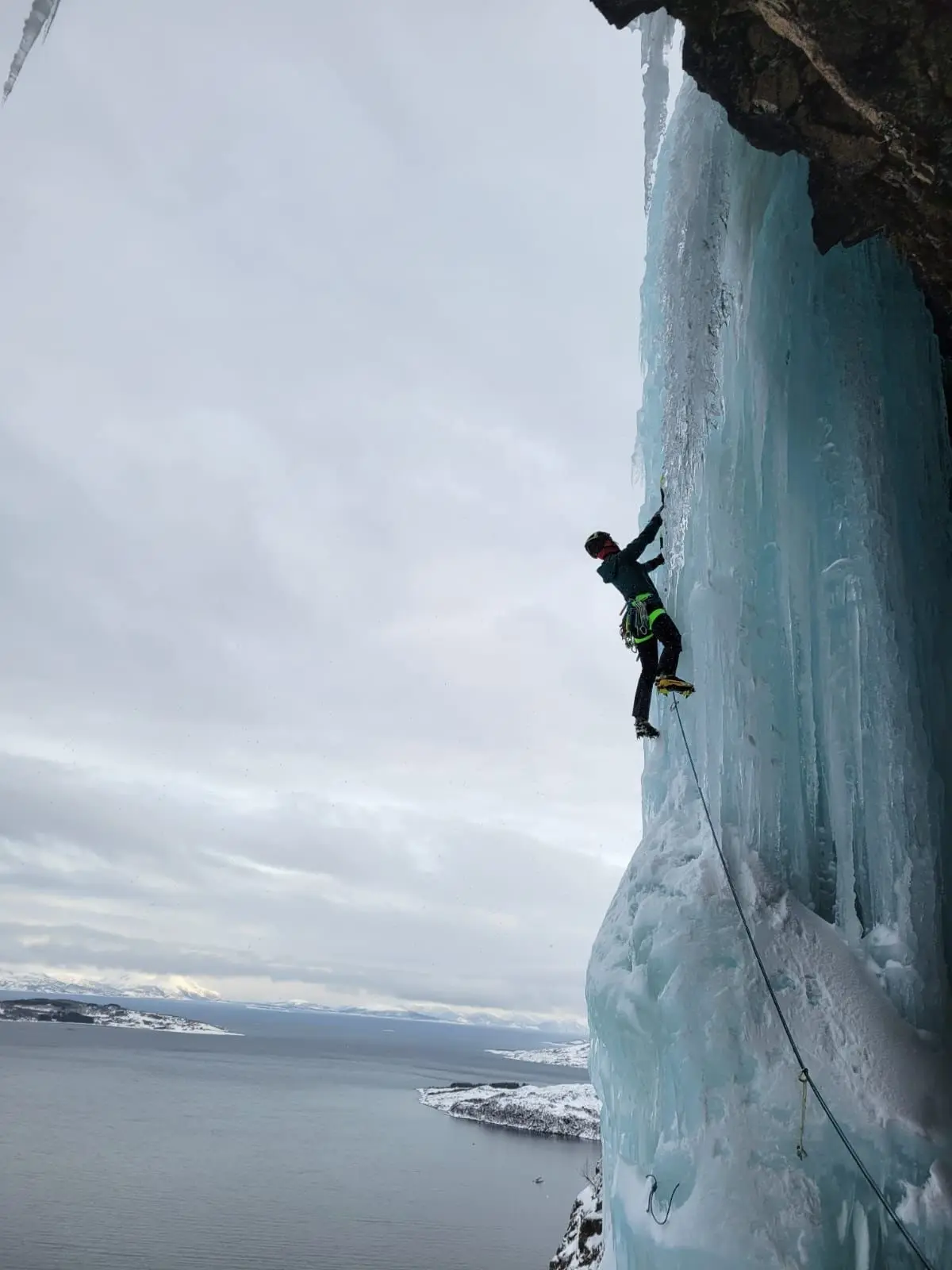 Kathi beim Eisklettern | © Vera Bakker