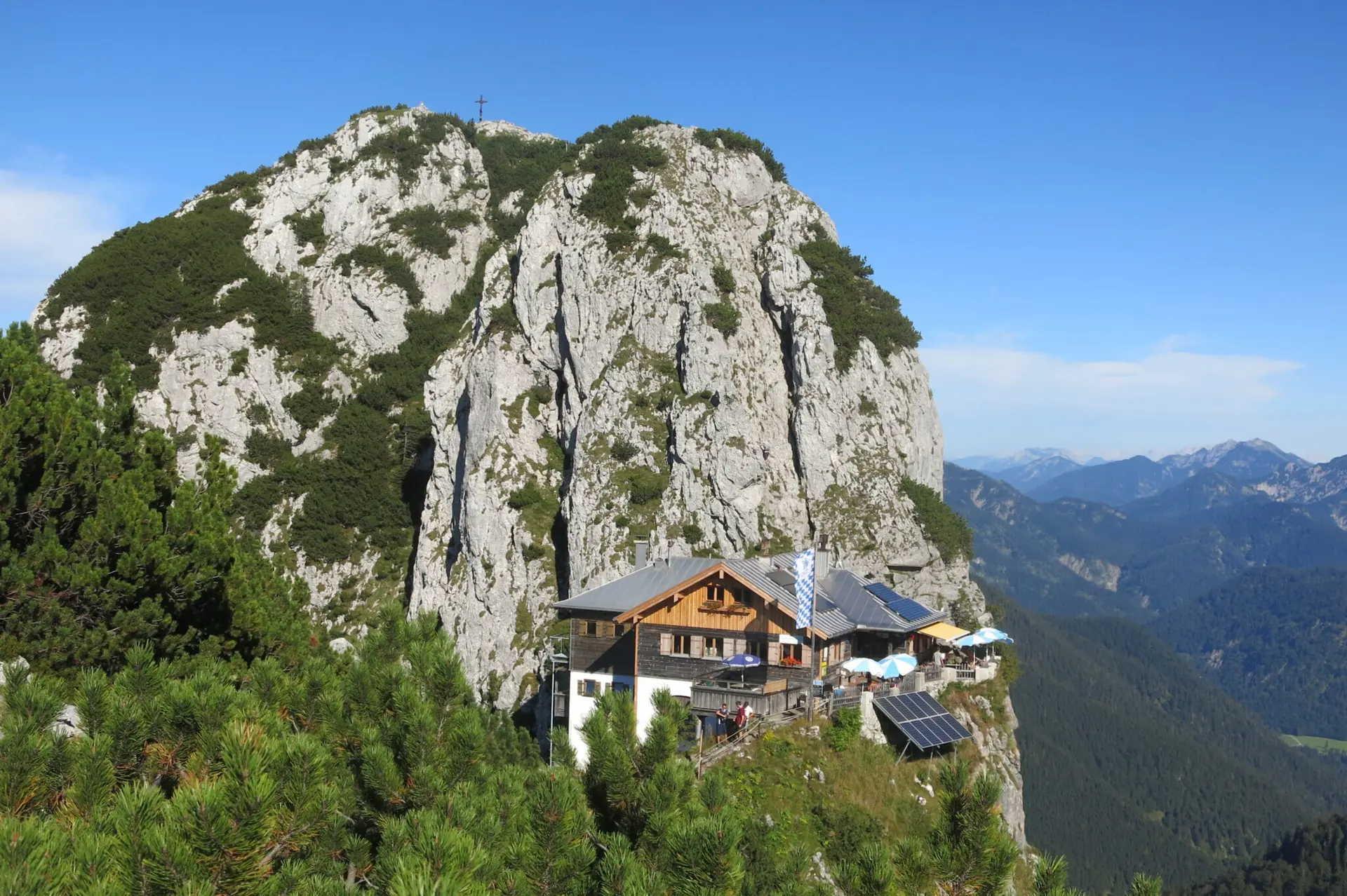 Tegernseer-huette-von-westen | © DAV Sektion Tegernsee